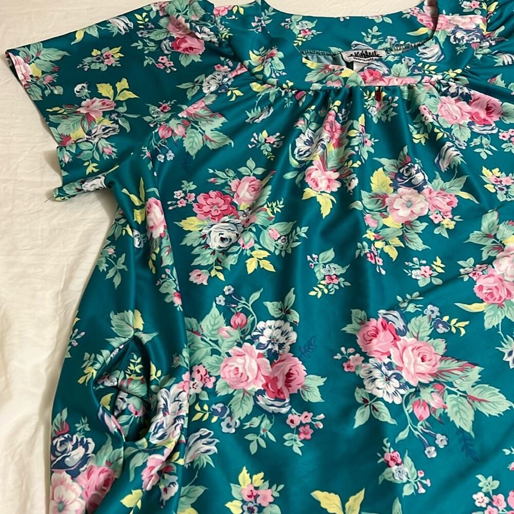 Vintage nightgown Size 1X-2X - Picture 5 of 14